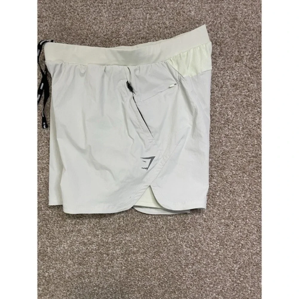 Gymshark Relaxed Body Fit‎ Training Sweat Shorts Women's Sz M Green